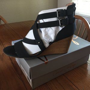 Crown Vintage Black Cirque Sandals - Size 11
